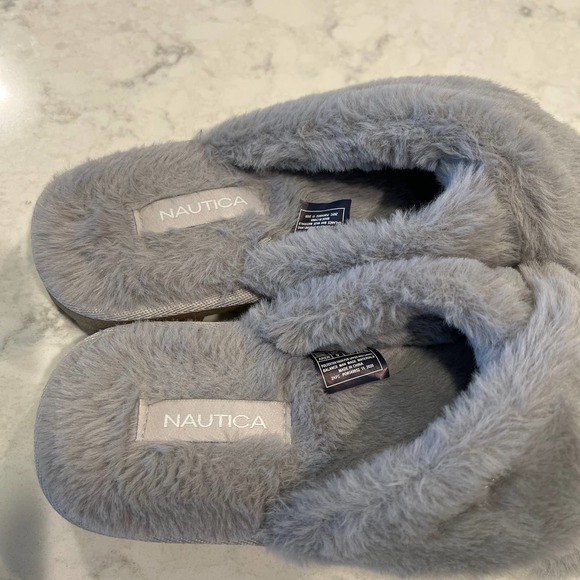 Nautica Fuzzy Women's Gray Cross Over Faux Fur Open Toe Slide‎ Slippers Size 9 - Picture 7 of 8